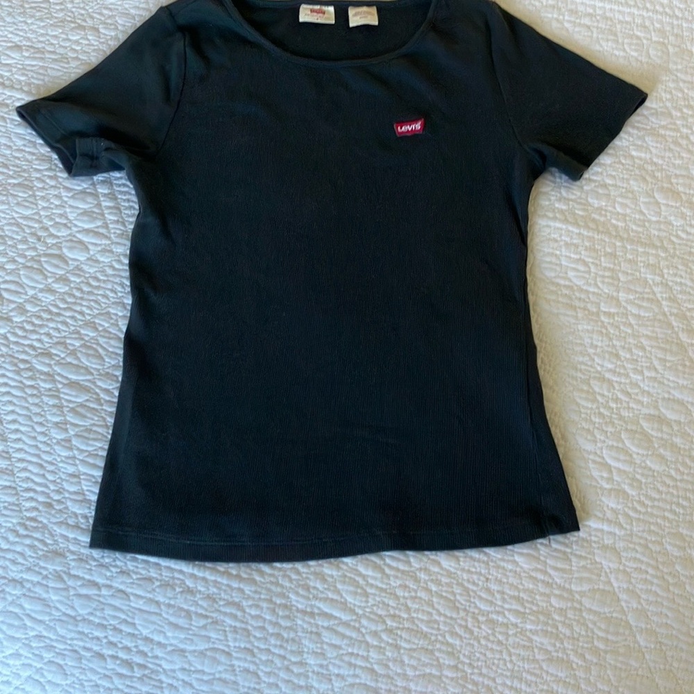 Levi's Black T-Shirt